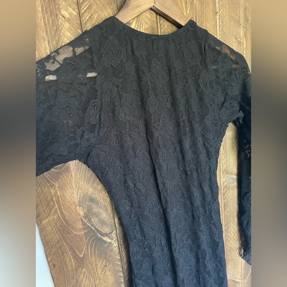 Vampira Gown by NRT fashions - Picture 10 of 11